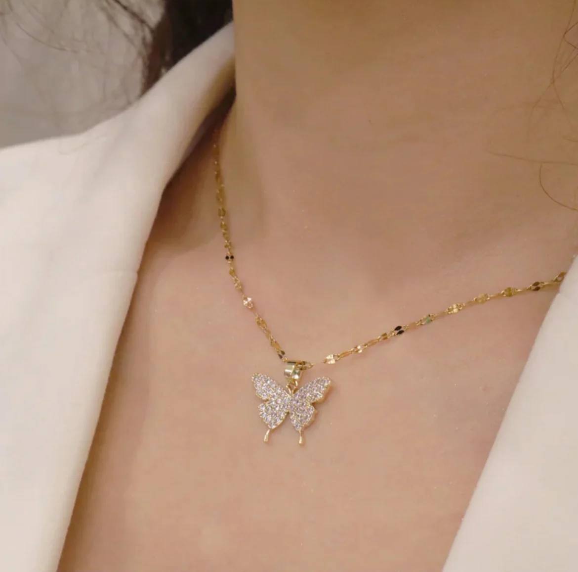COLLAR MARIPOSA